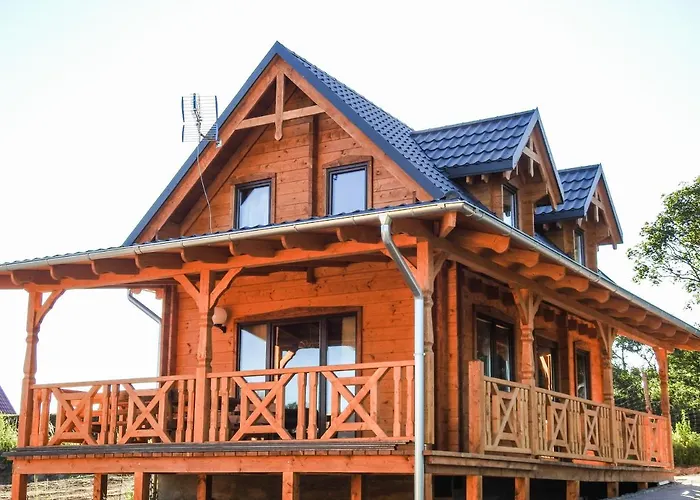 Calo Roczne Z Wlasnym Stawem Nad Jeziorem リン