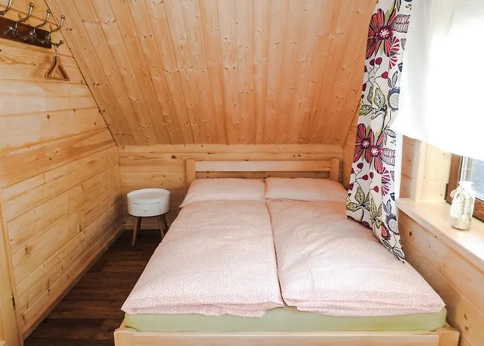 ヴィラ Calo Roczne Z Wlasnym Stawem Nad Jeziorem